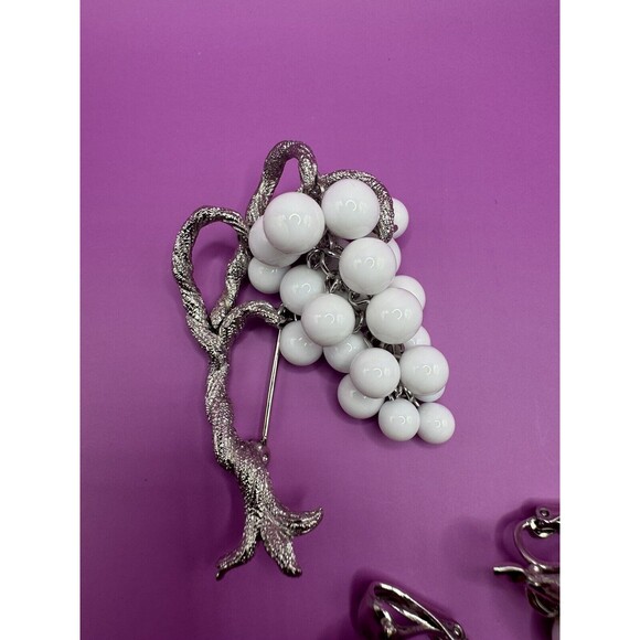 Tree Pin Brooch w/ Clip On Earrings Set Silver Heavy Beads Estate Find Unmarked - Picture 3 of 9